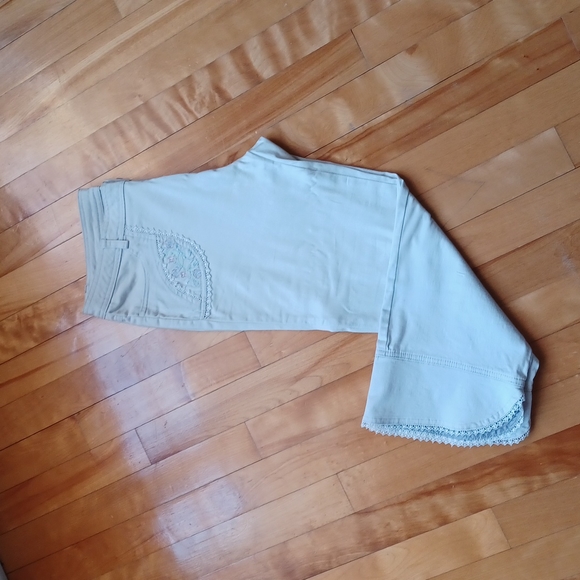Light Grey Capri size S -M - Picture 2 of 12